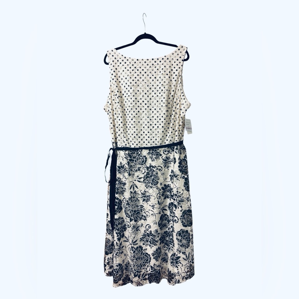 Plus sized Danny & Nicole Black and White Patterned Dress NWT